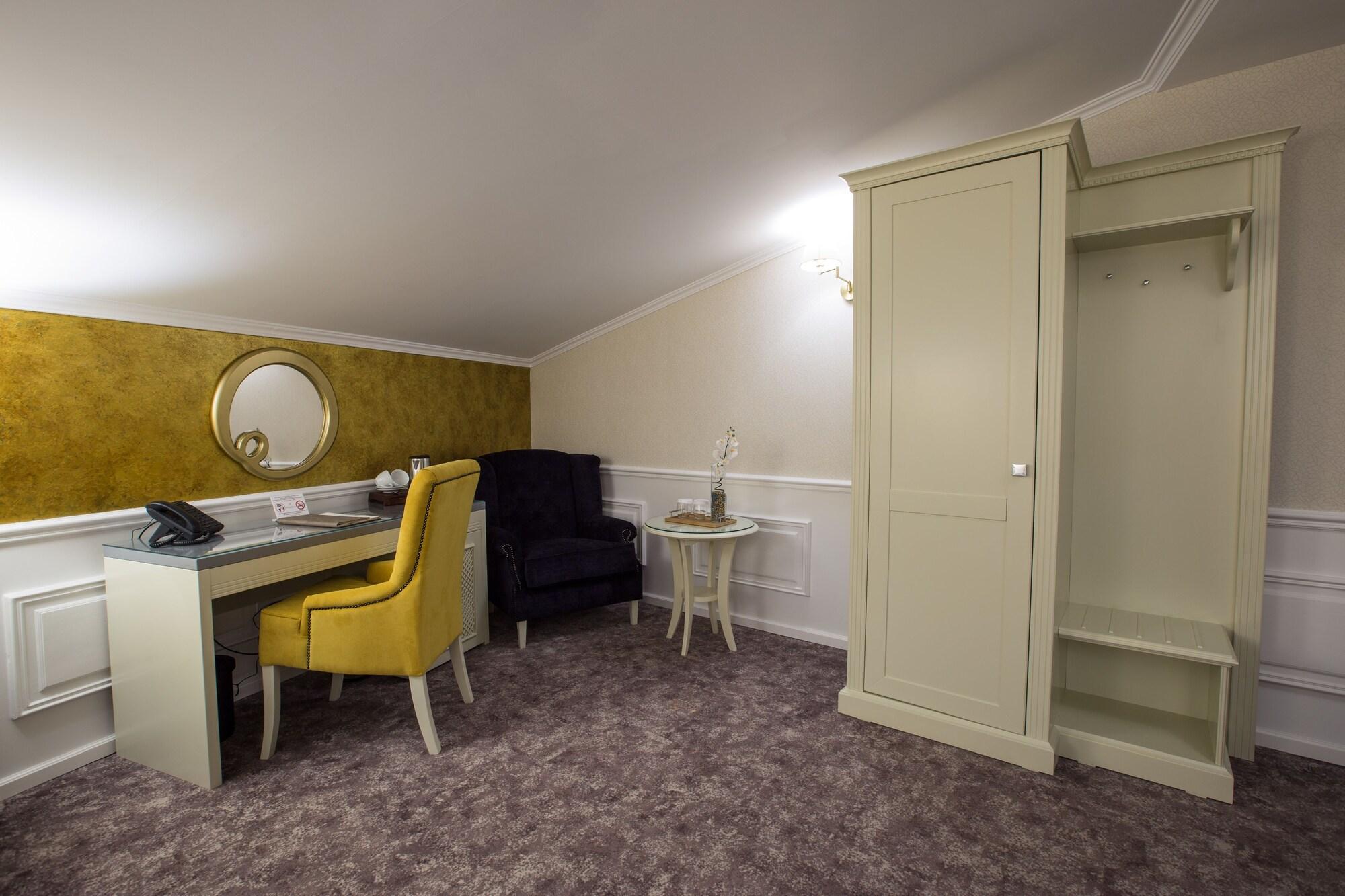 Peninsula Boutique Hotel Констанца Экстерьер фото