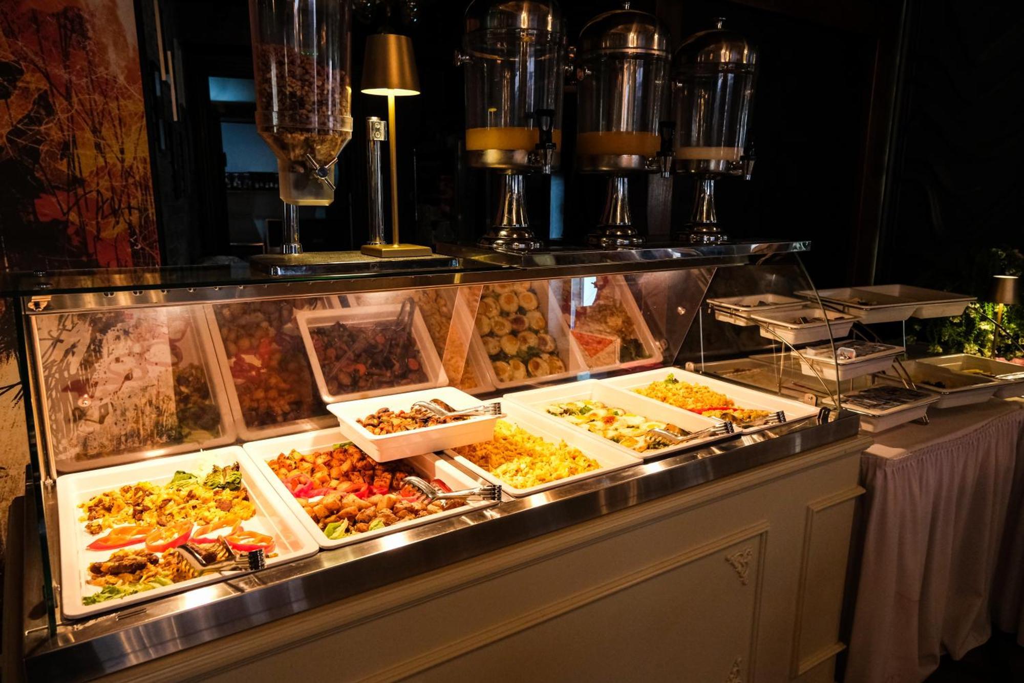 Peninsula Boutique Hotel Констанца Экстерьер фото
